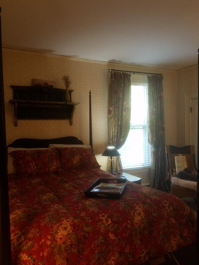 Bed and Breakfast The Perkins House Cornish Екстер'єр фото